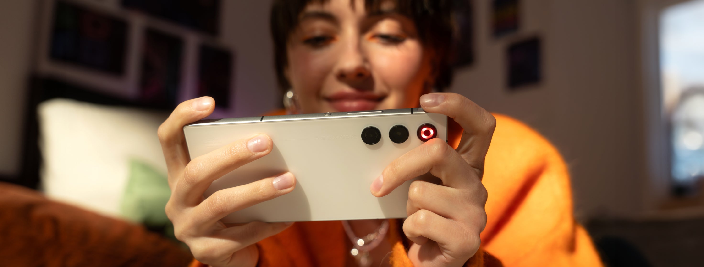 Watch videos with REDMAGIC 10 Air 